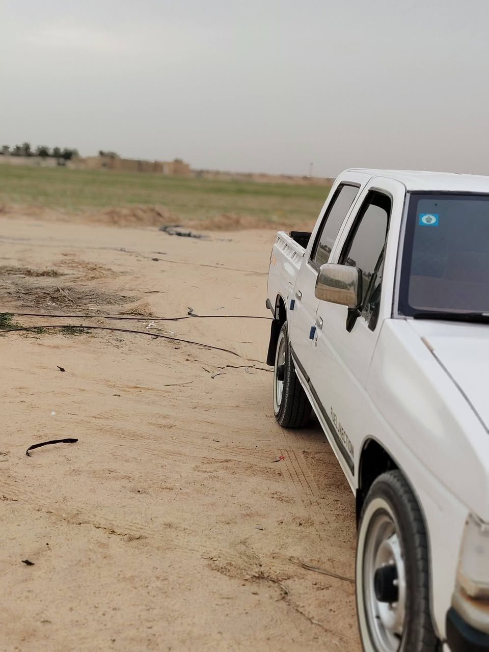 البيع نيسان مديل ١٩٩٣ 
السياره مصبوقه صبغ عام الجماليه
السعر ٥٤ وبيها مجال الشراي
 الرقم ***********
