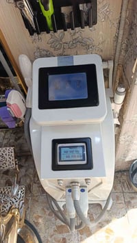 عدي هاذ الجهاز الكاندلا الثلجي للبيع أخذته ٢٥ورقه وشغله حلو يستعمل 1-ا...