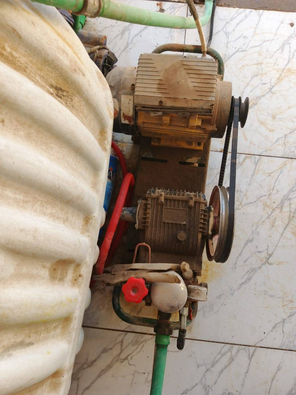 السلام عليكم عندي اغراض بنجر للبيع +مولده كيا +دريل هواء +لغرض دهن يعني مال محل كامل غير متفرغ للمحل *********** *********** المكان الديوانية الحمزة الشرقي
