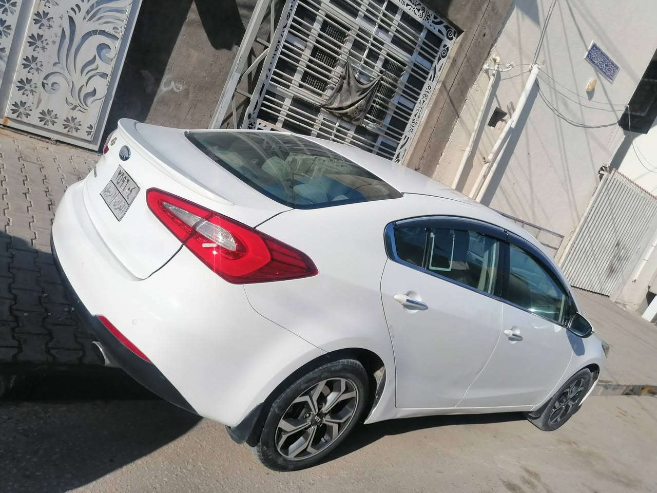 سيراتو 2013 فول مواصفات فتحه تحكمات مري شفط شفتات تاير حداديه عل شرط بيه تلاث  قطع تبدل وجاملغ الخلفي صبغ بدون دواخل المكان النجف السعر 90 وبيه مجال حك الجيه ***********
