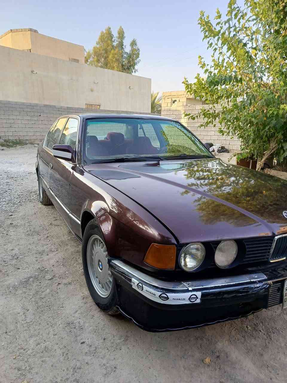 السلام عليكم للبيع بي ام 735كير عادي او لمراوس بكص سياره جديده تاكل الشارع محرك كير شرط صدر جديد ***********
