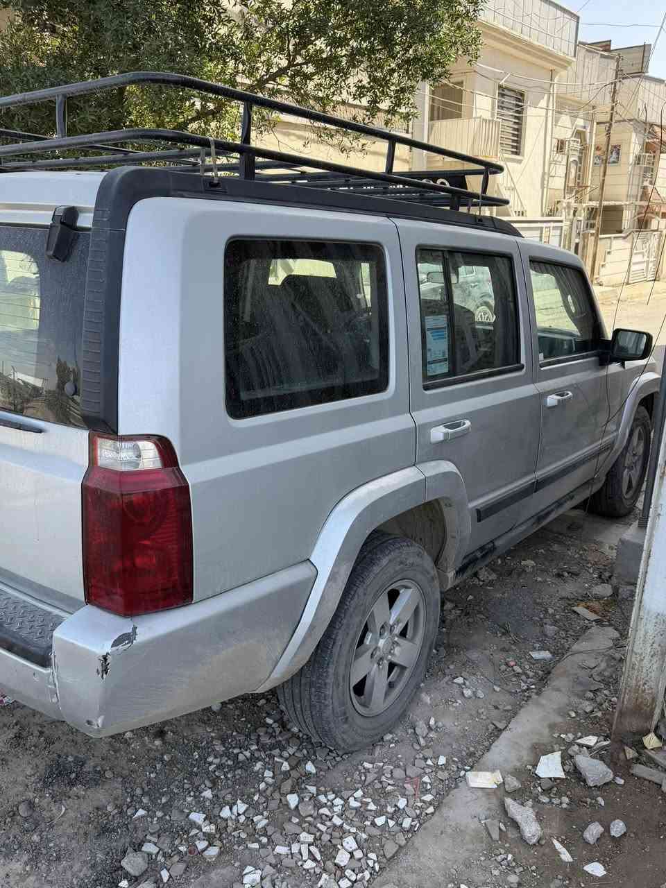 كومندر ٢٠٠٨ محرك٦سلندر  تبريد ٣ قطع
محرك وكير وصدر وتبريد وتخم تاير وكهربائيات كلها مكفولات 
بيها صبغ حزام بدون دواخل 
السيارة مايحتاجلها اي شي بدون اي نواقص 
مكاني الدورة الصحة 
السعر ب٨٥ ومجال بسيط 
***********
