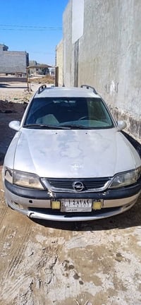 فيكترا استيشن • ١٩٩٩ • بلا صبغ