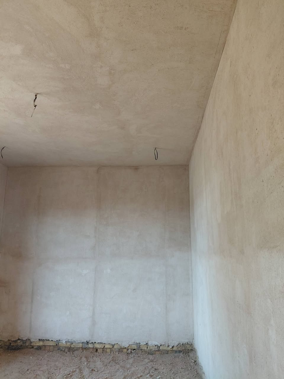 خلفة لبخ متفرغ جص سمنت شغل درجه اولى ***********
تصفير مساطر
