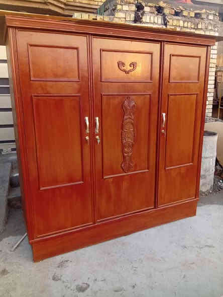 السعر 170 الف فقط 😱😱😱
كنتور صاج ٣ ابواب 

صاج داخل خارج تكمةةةة نضيف 

العنوان المحمودية حي العسكري قرب الحمداني 

للحجز السريع ***********
