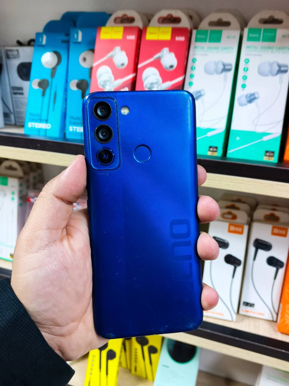 📱 تكنو سمارت 
🔹 الذاكرة: 32 جيجابايت
🔹 الحالة: مبدل شاشة 
🔹 السعر: 55 ألف – قفل
📞 ***********
📍 مكتب الشمس للموبايل
مفرك سدة / عمارة الفراشة
مجاور قاسم الريماس للنراكيل
