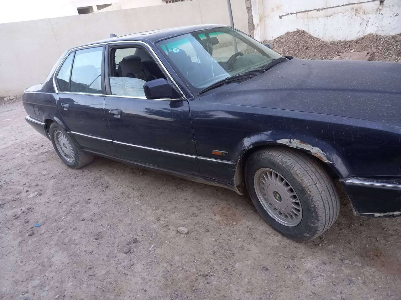 السلام عليكم بي ام للبيع موديل 90 حجم 735 للإستفسار ***********
