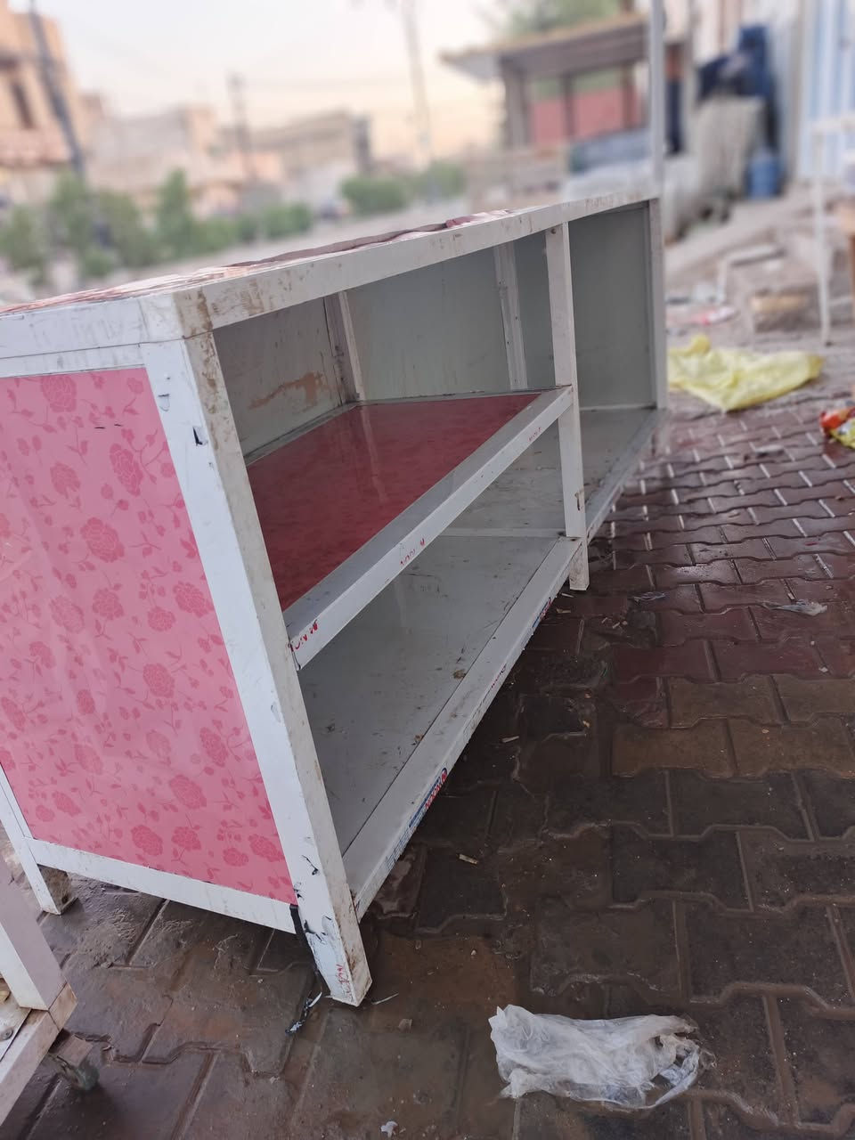 60  ألف طوله تقريبا مترين ونص شويه من فوك معقج واتساب***********
