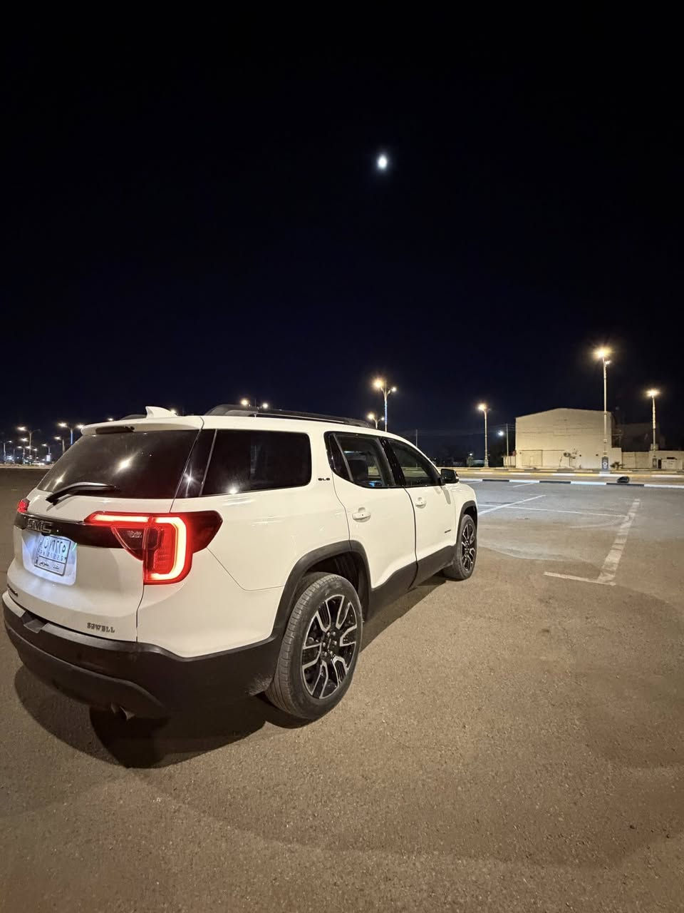 :
سلام عليكم

🚘 سيارة جي إم سي أكاديا للبيع – موديل 2021 SLE

📍 وارد أمريكي

📍 الممشى: 36,650 كم

السيارة نظيفة

ضرر جاملغ أمامي + بنيد (بدون دواخل)

⚙️ حجم المحرك: 2500 سي سي – تنفس طبيعي

✨ المواصفات:

 • كرسي السائق كهرباء + تسخين

 • تشغيل بصمة + تشغيل عن بعد

 • دخول ذكي (4 أبواب)

 • صندوك كهرباء

 • سايد بريك بصمه

 • إيرباغ، استيرن، برَدِه

 • طاكات وكاله

💰 السعر: 25,000$ (بيه مجال)

📞 ***********

⸻
