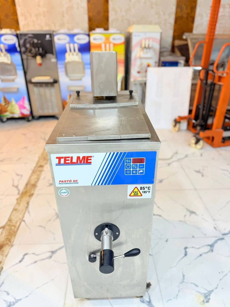 بستره تيلمى ايطالي
60لتر 

حار بارد 

مستخدمه نضيفه جدا 

تبريد ماء 

3فيز 

المكينه جديده ع وضع الشركه 

تسخين +تبريد سريع جدا 

السعر والتفاصيل مراسلة الصفحه 

او الاتصال ع الرقم ***********

العنوان البصره
