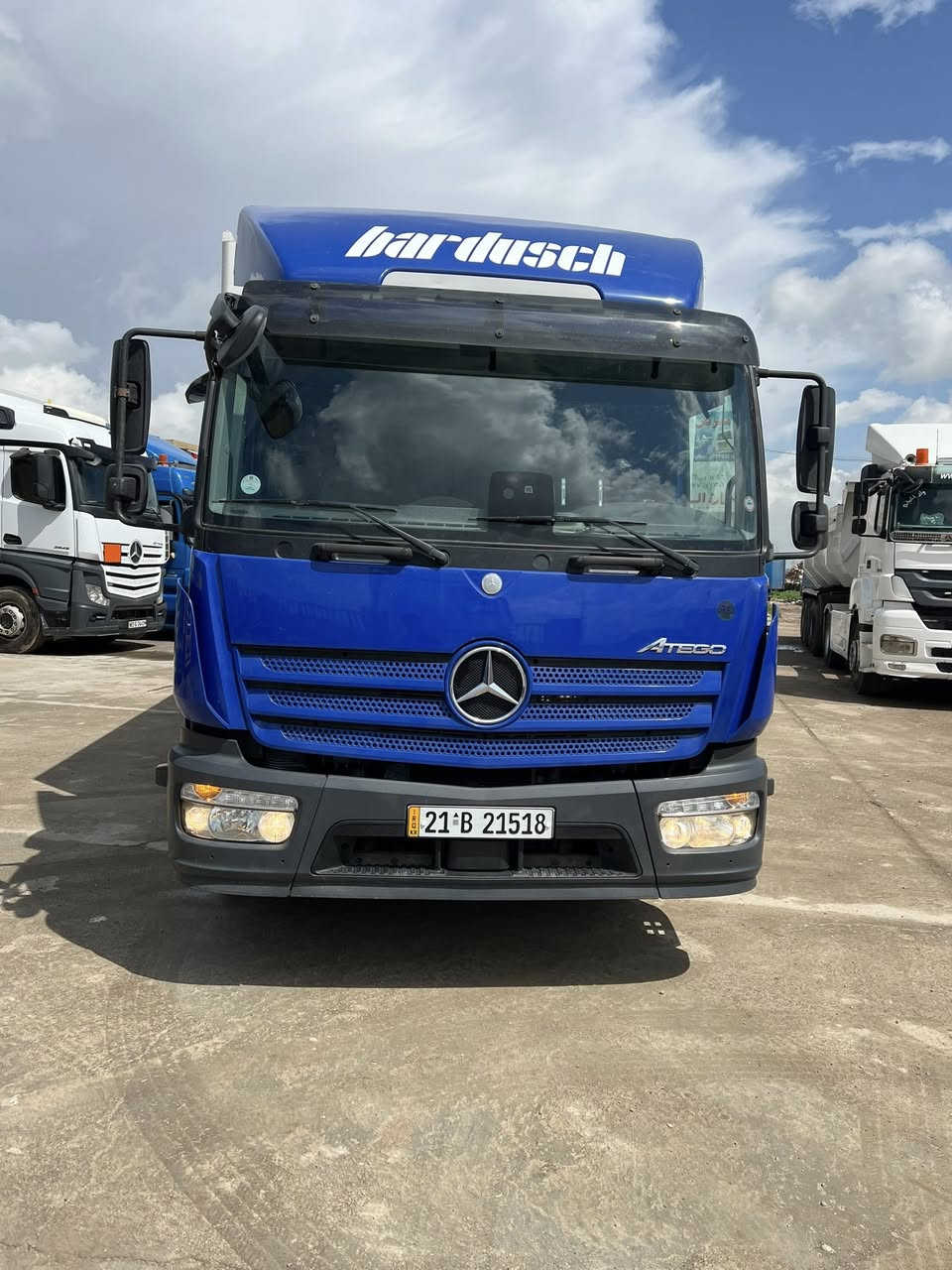 السلام عليكم اقرأ تفاصيل واتصل ❤️✅
اتيكو وحش موديل 2018 حجم 15.30 ماشي حقيقي  300 الف￼
فول مواصفات هاف تبريد طول 7.25 متر 
مجموعه اكتروس رقم وسنويه جديده هزه وفحص جديده 
طخم تايه السياره كفاله عامه بودي فصال يبيع كامل 
رقم الهاتف قحطان معرض *********** كورك
*********** اسيا معرض ابو قحطان واولاده العنوان موصل برطله سهل نينوى ❤️✅￼
