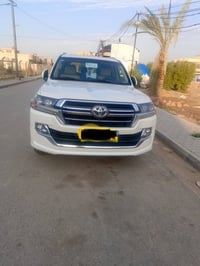 لاندكروز بريم • ٢٠٢٠ • رقم بغداد