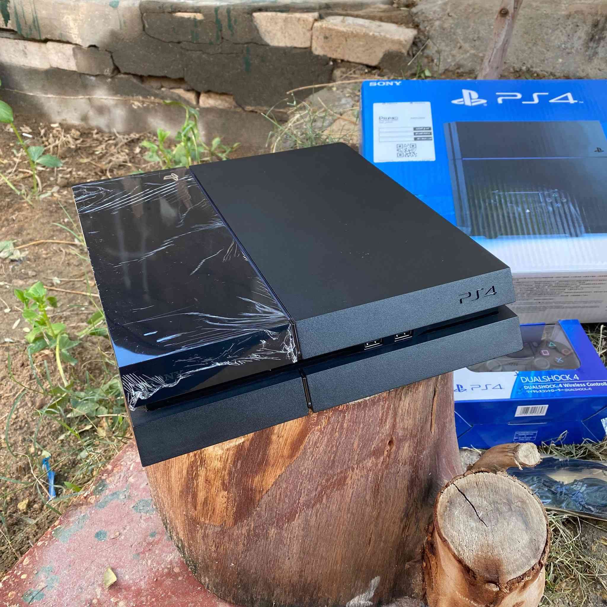 سلام عليكم 
بلايستيشن 4 فات ( معدل ) 
جديييد
• نظام التعديل - 12 - قرص
• جويستك 1 وكامل الملحقات
• مساحة تخزين نص تيرابايت
• ما مفتوح مكاني بغداد شراي اتصل ***********
