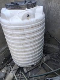 تانكي عدد (2) 500 لتر مكان تاجيات قرب دائرة المرور السعر 50 الف  07731...