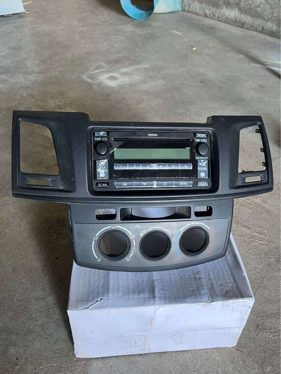 دوو موکەبەرەی گەورە زۆر خاوین بەشەرت 
تەزجیلی  مەرزیەی بیلادی لۆکە  بۆ فرۆشتن 
بۆ داواکردن تیل بکە 
ژ***********
***********
ناو نیشان حاجیاوا Singapore
