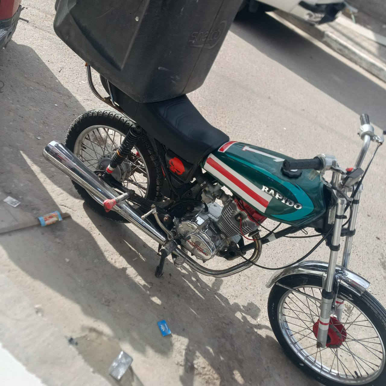 سلام عليكم دراجه رقم للبيع سنويه اصليه ضايعه عندي عاج دراجه اصليه وراعيها موجود سعر 850مكاني الدير خاص مسدود تواصل وتساب***********
