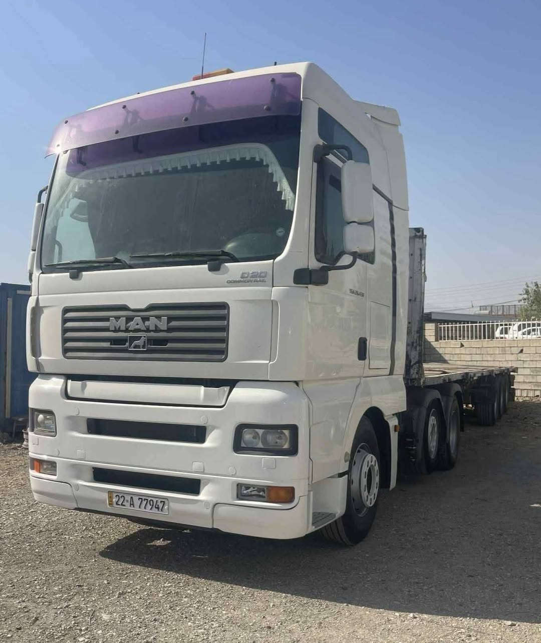 ***********
ئەم دوو شێرە بۆفرۆشتن 
هەردووکیان مۆدێل 2007 حجمی 440 
رەقم هەولێرە سەنەوی تازەیە تا 2030 
وتساپ
