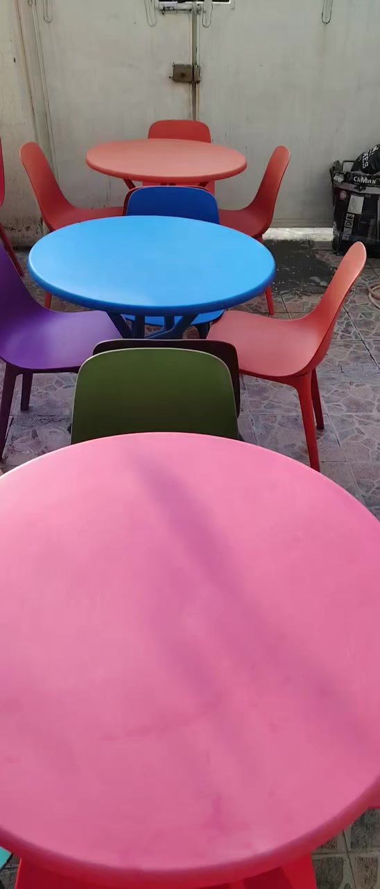 للبيع ميز بلاستك اصلي عدد 5 كل ميز مع 4كراسي


**إذا كنت صاحب هذا الإعلان وتريد حذفه لأي سبب، رجاءا أرسل رسالة إلى الدعم الفني**