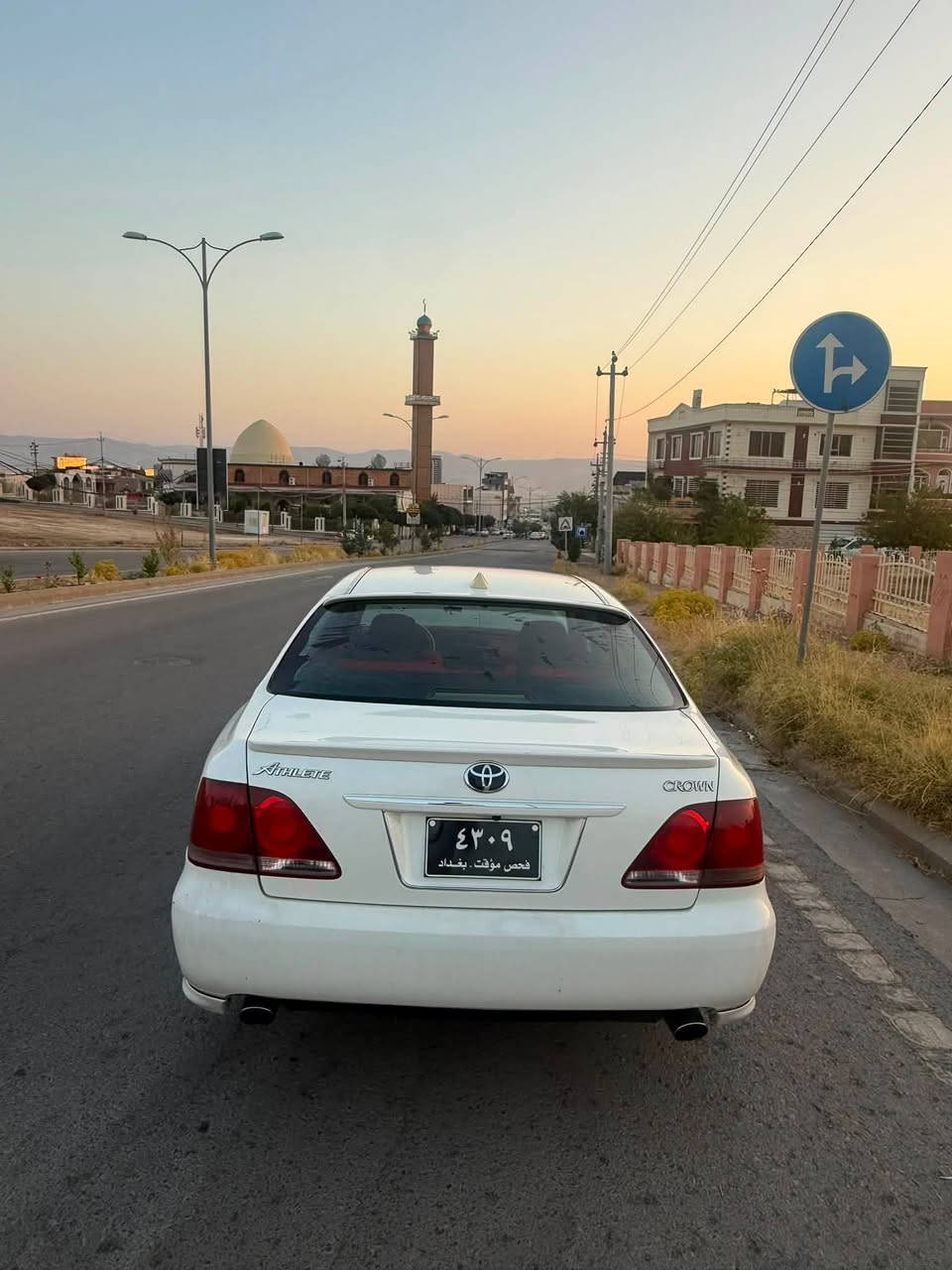 سلاوتان لێبێت تەنهابۆ فرۆشتن  تۆیۆتا شاهینە ١٨٤ موس
کێڕومەکینەی بە شەرت 
دوو پارجەی بۆیاخی یابانە
سێ دوکمەی ناو سور فۆرمیگای سور
بەرمەجەیە 
کۆدی هەیە یەکسەر ئەکرێ بە ناوتەوە بێ کێشە
نرخی ٧٠$
ڕەقەم تەلەفۆن ***********
