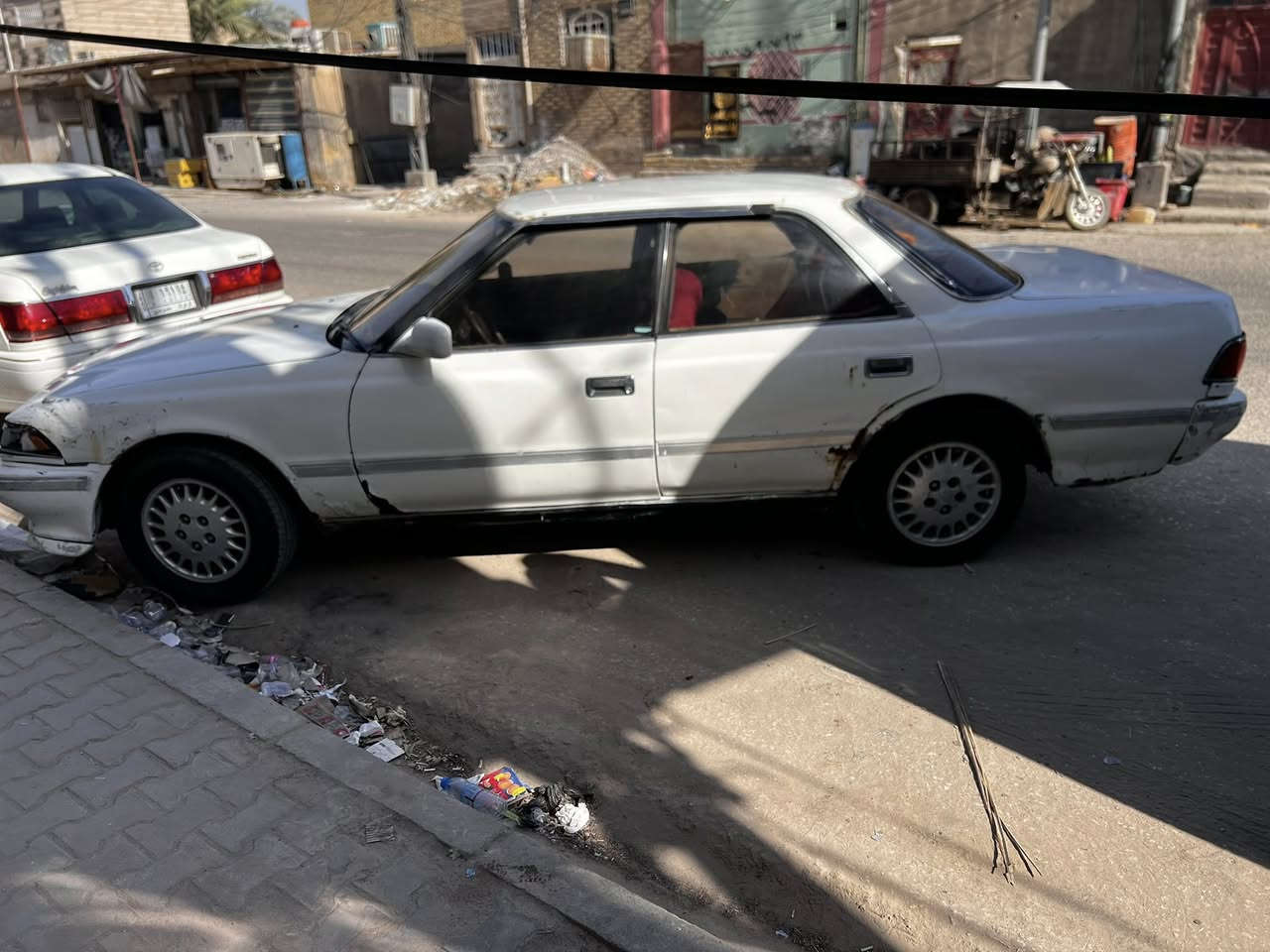 سلام عليكم مارك للبيع مديل 92  كير ومحرك مكفولات مكفوله من من الكصه ونقل جثه تبريد شغال سياره حلوه ومرتبه  كدام عيونك رقم بابل 28 وبيه مجال مكاني نجف حي العكسري مدارس ***********
