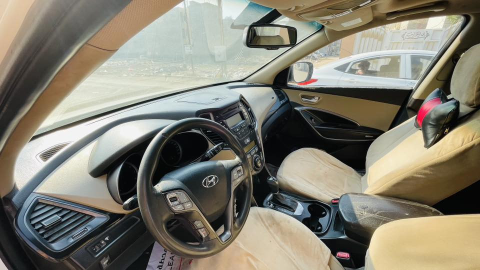 سنتافيا أربيل 2013 فول عدا البصمة 
2400 دوش مرغوب
 بانوراما، مري شفط، ايكو، 
السياره خليجيه 
السعر (135) بيه مجال قليل
المكان بغداد 
للاستفسار الاتصال على الرقم *********** واتس
