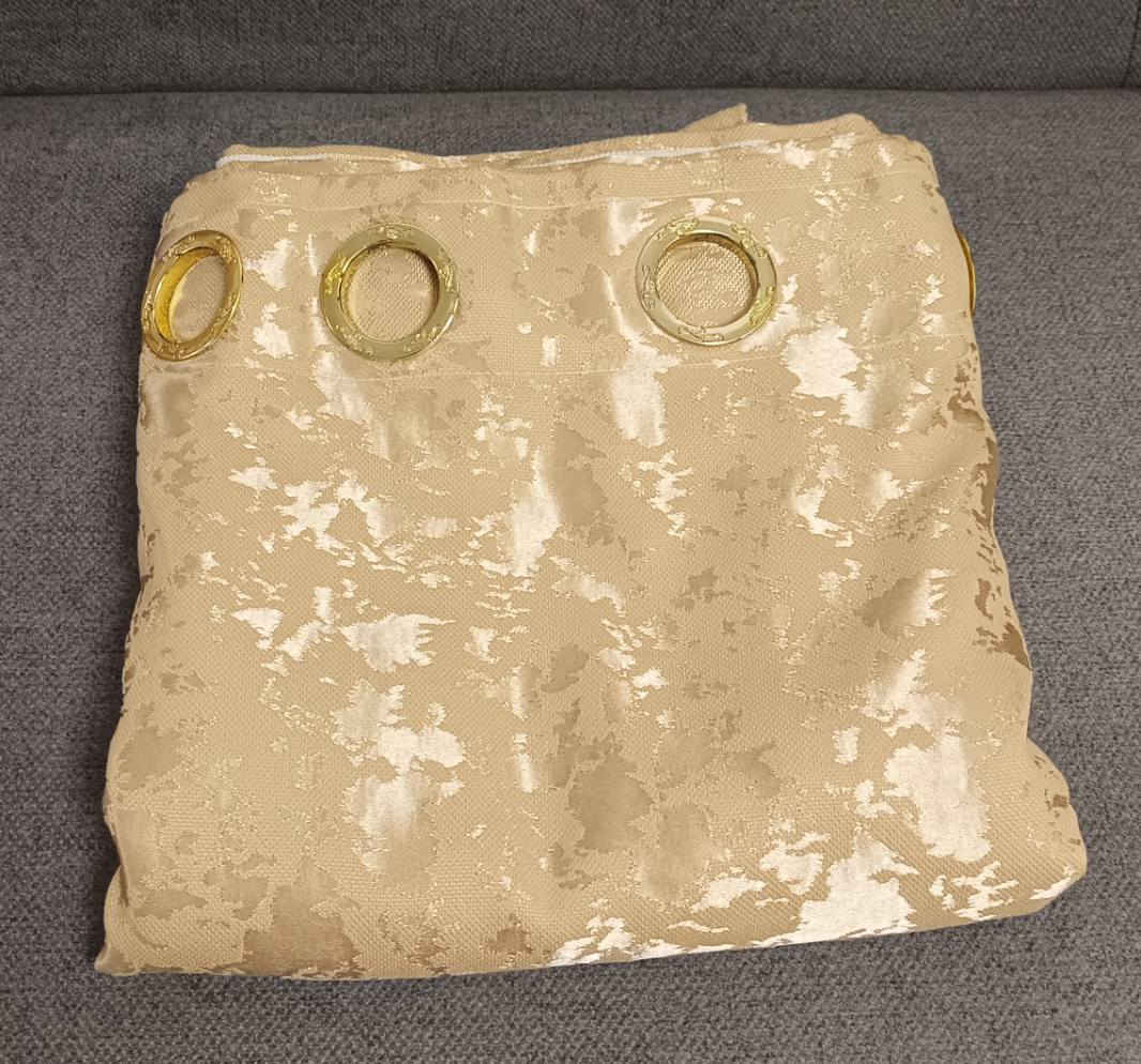 للبيع بردات وتور وبواري لبردات موضحات بلصورة


**إذا كنت صاحب هذا الإعلان وتريد حذفه لأي سبب، رجاءا أرسل رسالة إلى الدعم الفني**