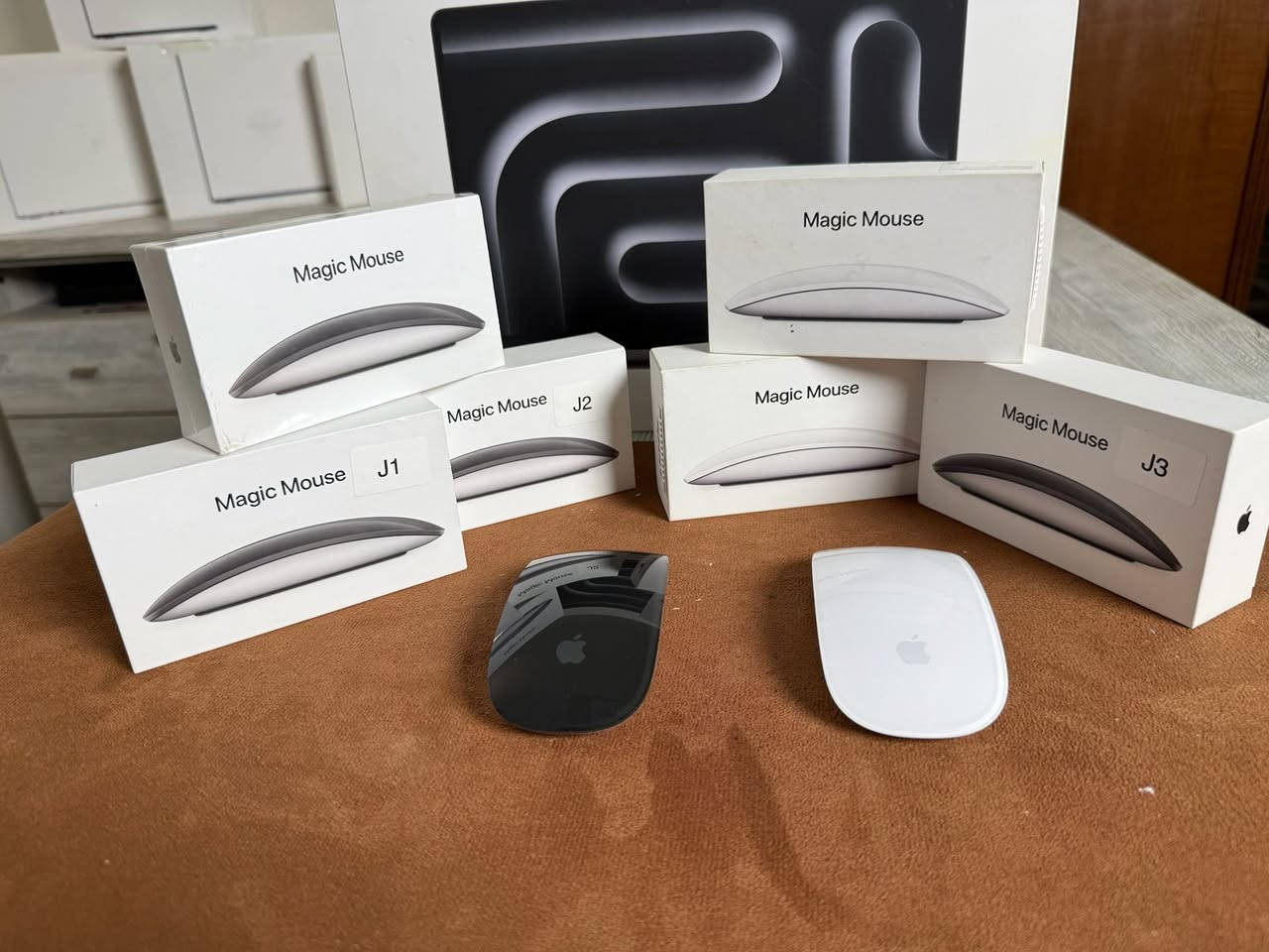 magic mouse 2 مستعمل 

السعر 85,000 دينار 

اللون المتوفر: اسود - ابيض

المحتويات: كيبل شحن - كارتونة


**إذا كنت صاحب هذا الإعلان وتريد حذفه لأي سبب، رجاءا أرسل رسالة إلى الدعم الفني**
