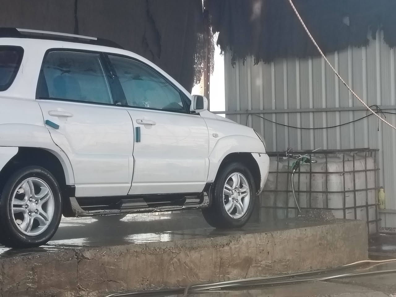 سلام عليكم سياراة سبوتج موتيل الفن 2008البيع 80ورقه بيه مجل رقم تلفون ***********
