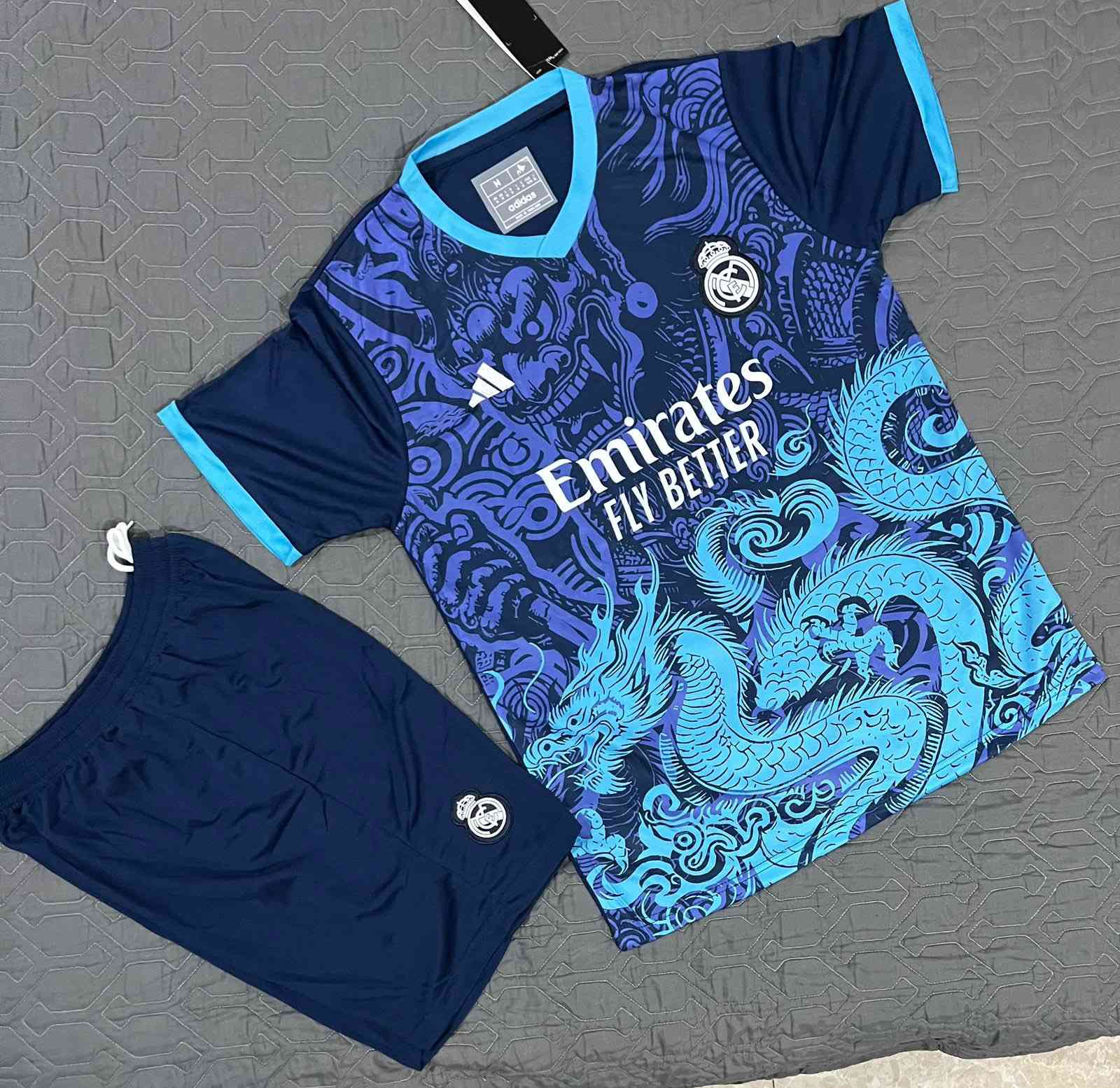 الاندية التايلندي تصاميم خاصة صار الدرزن ب 75 الف فقط وع الفحص
🔥شي فخم وما مطروق ابد 😍
يوجد توصيل لكل المحافظات ب 5 
للحجز خاص


**إذا كنت صاحب هذا الإعلان وتريد حذفه لأي سبب، رجاءا أرسل رسالة إلى الدعم الفني**