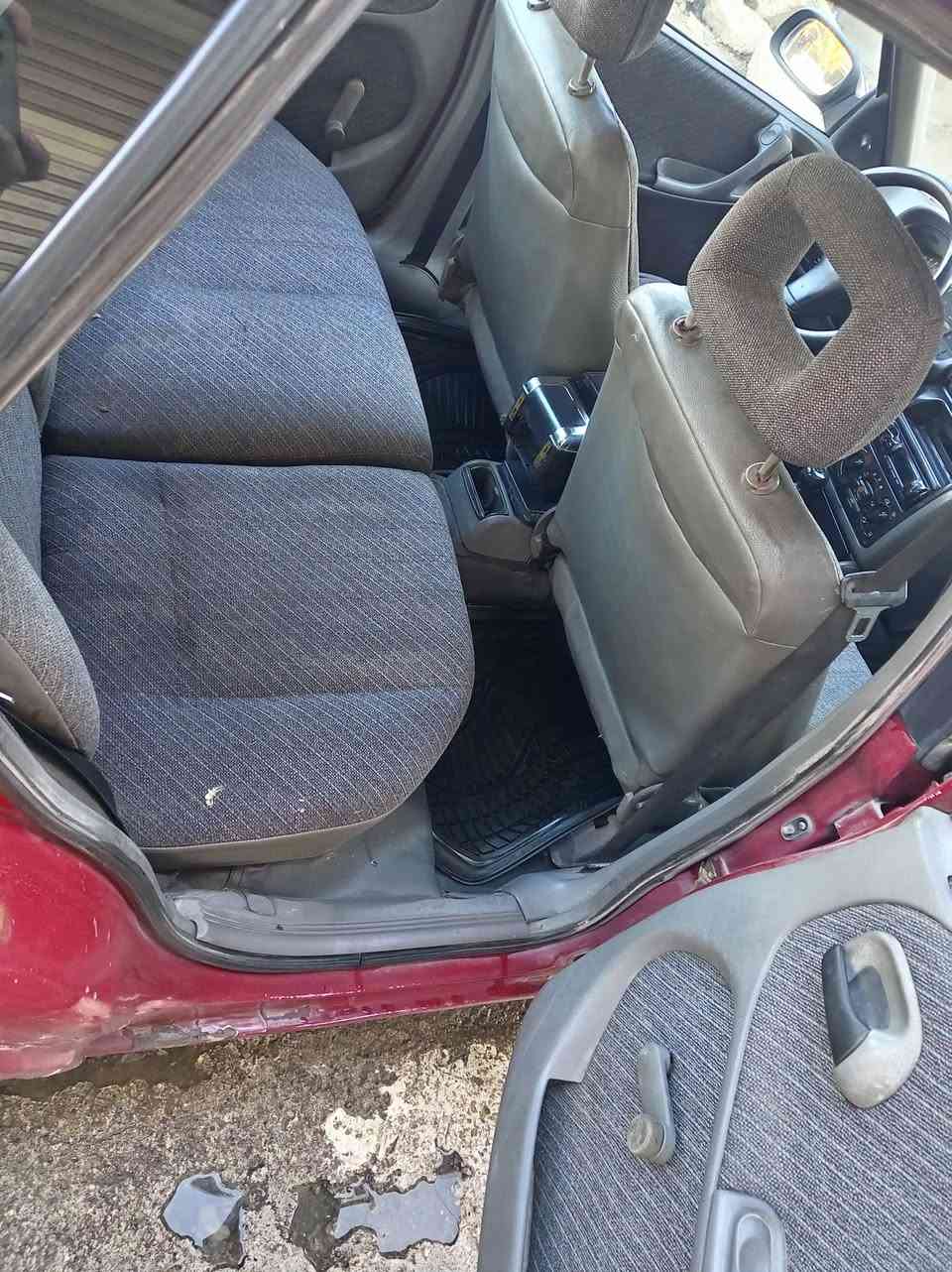 استره حجم ١٦ موديل ٩٢ كابون بانزين بيها شرط الوكالا والتحويل من الشرعي صبغ دواير ودوسات فقد وايرمنيه كلها شغاله طخمها جديد مسجل سماعات داخل نضيف اتصل السعر مناسب
***********
***********
