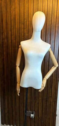 ملكان نسائي • جديد