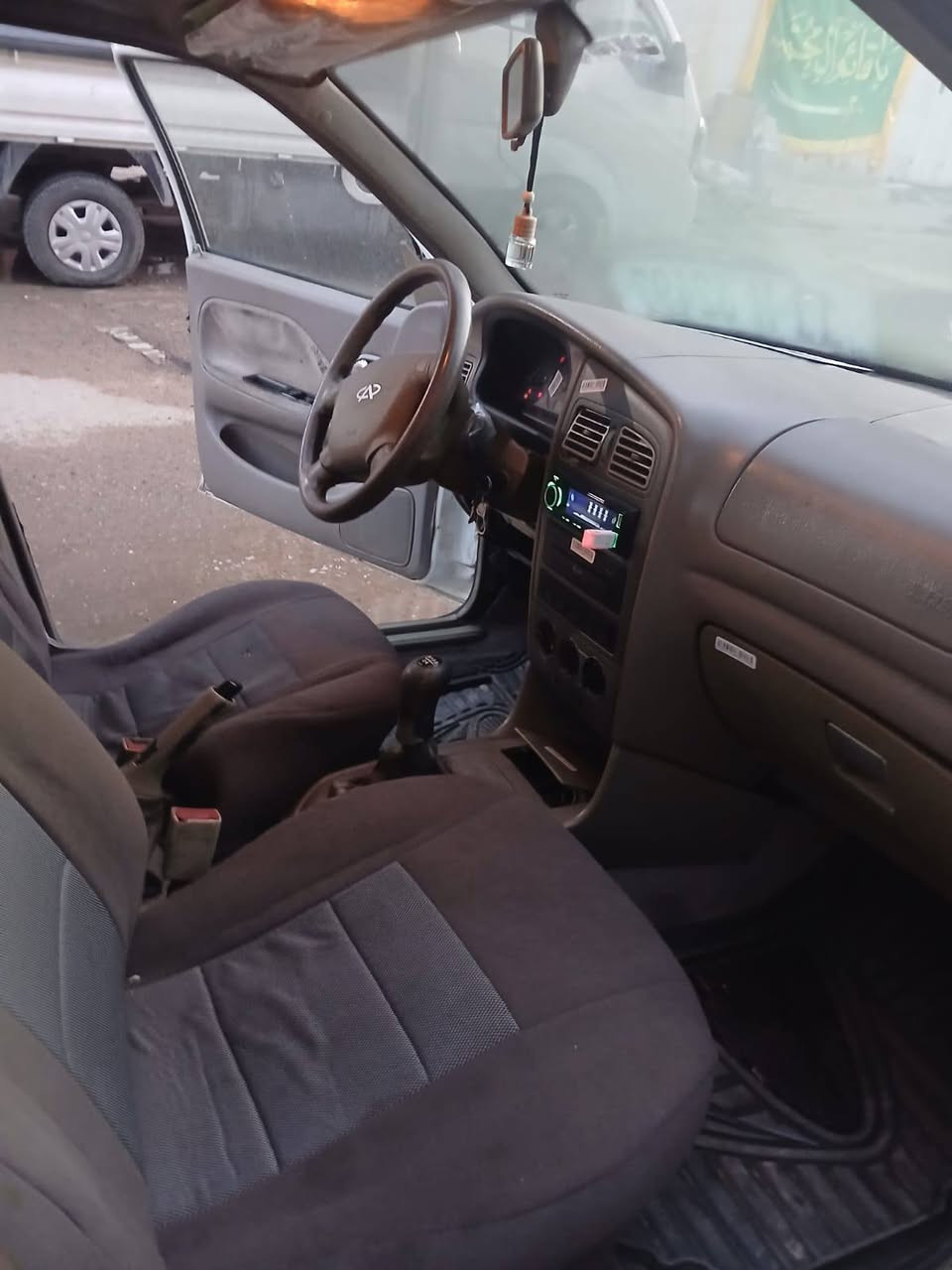 سلام عليكم عندي شيري كوين موديل ٢٠٠٩ سيارة كلش نضيفه للبيع فقط كير محرك جدد هسه شادهن صار سبوع بلادي سيارة ترايك للبصره بيهه صبغ باب مضروب وطخه بل صندوك خفيفه بس مصلحات وكاملات كلشي جديد وإني مصور سيارة السعر ٣٠ بسم ولد اتكاتب مروري *********** بغداد
