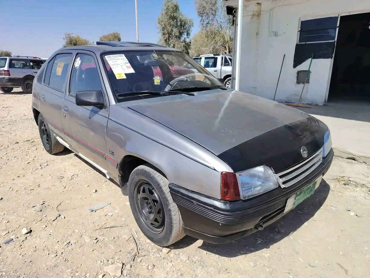 كاديت حجم 16 
محرك كير شرط
كهربائيات كلها شغاله 
وكاله من وكيل تحويل من شرعي 
سعر 17 بي مجال
***********
مكاني تلعفر
