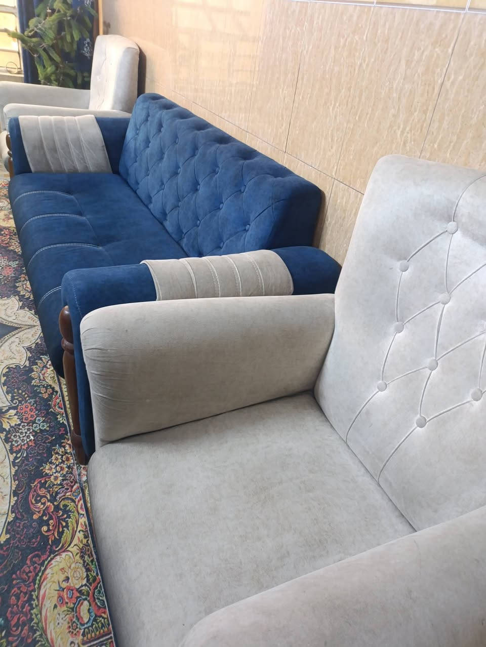 تخم اخو الجديد نظيف جدا صارله سنين من اخذتا ب٨٠٠ ونريده ب٤٠٠ وبي مجال


**إذا كنت صاحب هذا الإعلان وتريد حذفه لأي سبب، رجاءا أرسل رسالة إلى الدعم الفني**