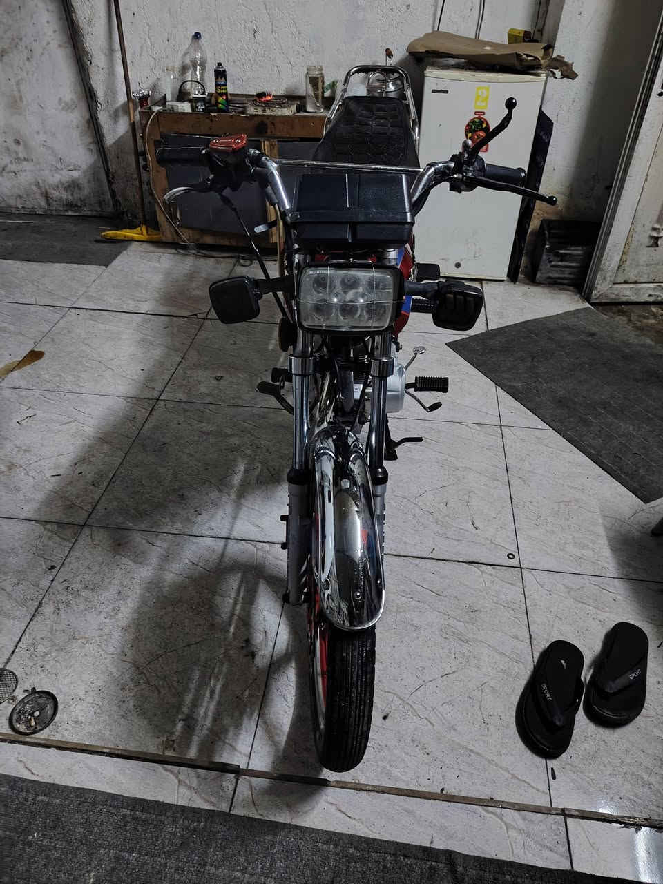 دراجه تايجر موديل 24 اوراق كامله مكينه ما مفتوحه كهربائيات كامله كلها بس الشاير خلفيه مكانها بغداد مدينه الصدر سعر 500 وبيها مجال ***********
