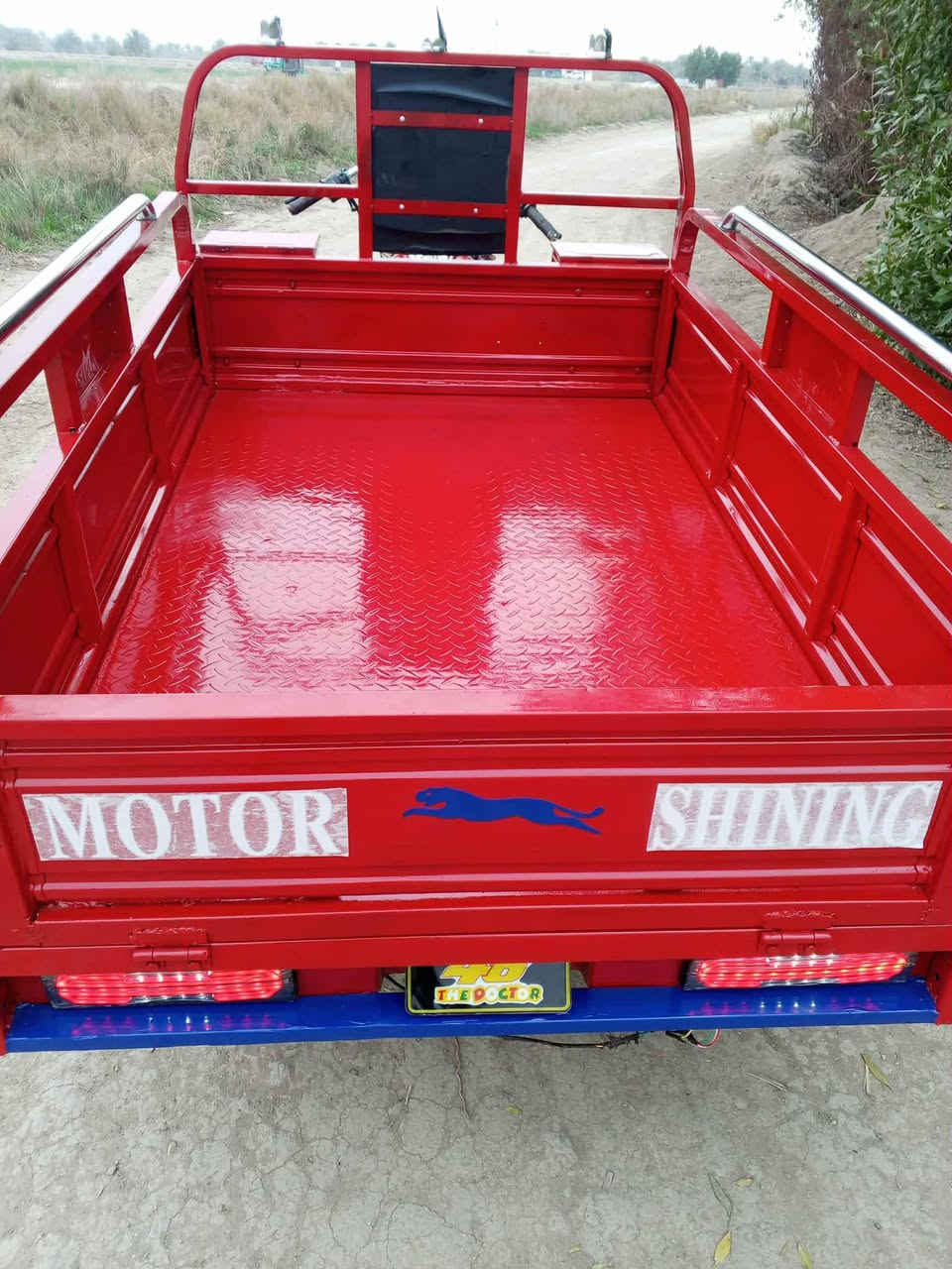 سلام عليكم ستوتة للبيع موديل 16 أوراق اصولي مكفولة كفالة محرك ما مفتوح مكينة 26 مكفولة من الفتح مكان بابل شوملي السعر 1250 مليون وربع الرقم ***********////***********
