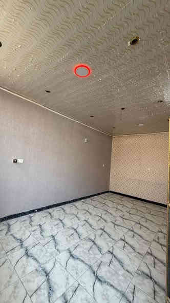 🏡 بيت للبيع – السماوة / عد آل معالي
خامس بيت عن الشارع الرئيسي السايدين
المساحة: 225 متر
نوع الملك: زراعي / إقرار محكمة / رقم التطويب موجود
البناء: مسلح طابق ونص
• غرف: 3
• برّاني
• صالة
• مطبخ
• صحيات داخلية وخارجية

📞 أرقام المكتب:
*********** — م أحمد
