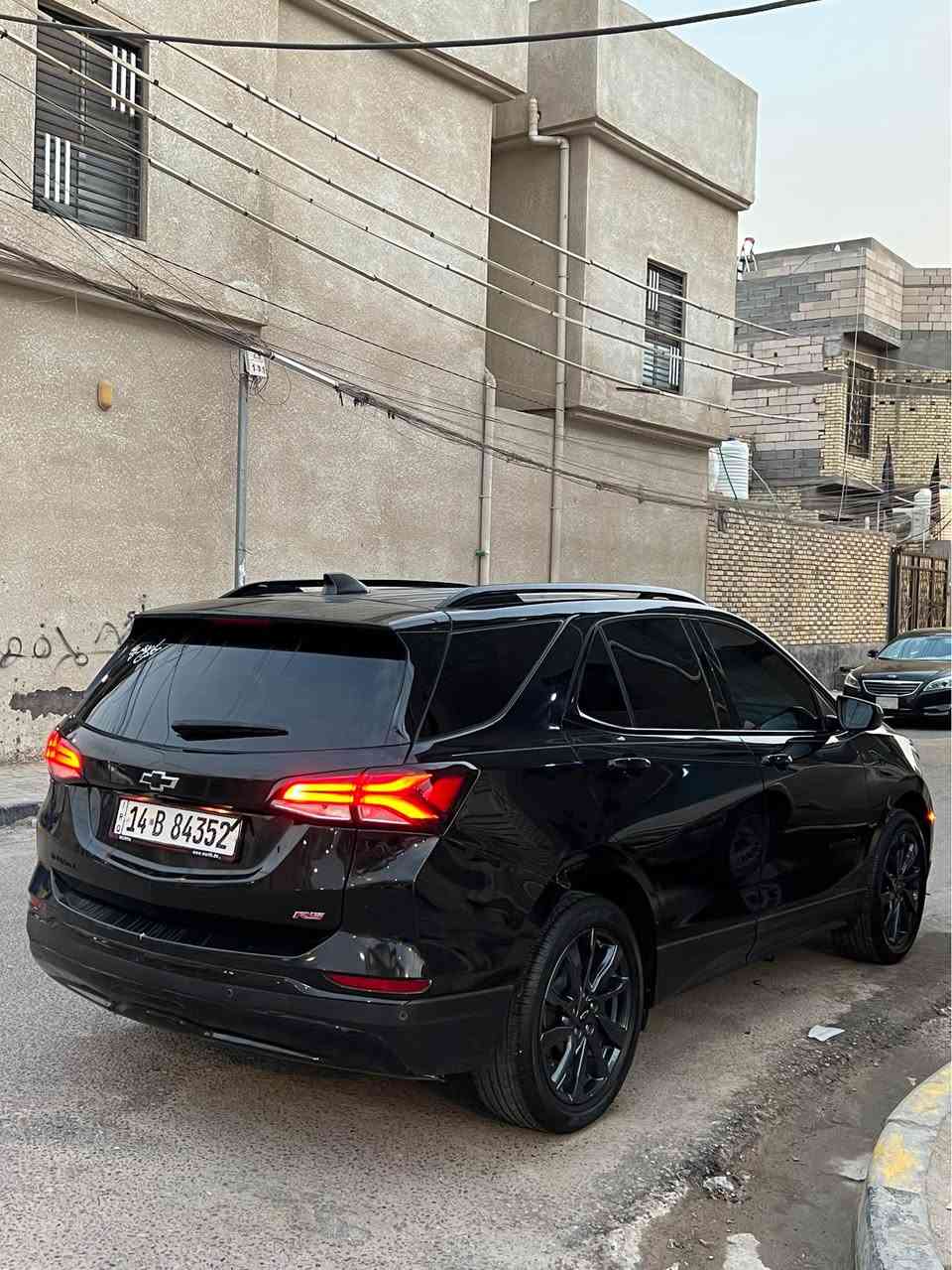 السلام عليكم شفرليت اكوينكس موديل 2024 لون اسود 
ماشيه 50الف السياره وارد أمريكي ضربتها من امريكا قبق صندوق فقط الضربه سطحيه واهنا بلعراق صار بيها تبديل جاملغ وبيها بارد فقط باقي السياره كفاله عامه قول مواصفات للأخير ماعدا الفتحه فئه RS مختمه فول تحويل ثاني يوم إذا عندك مراوس عادي اراوس للبيع او مراوس
*********** Singapore
