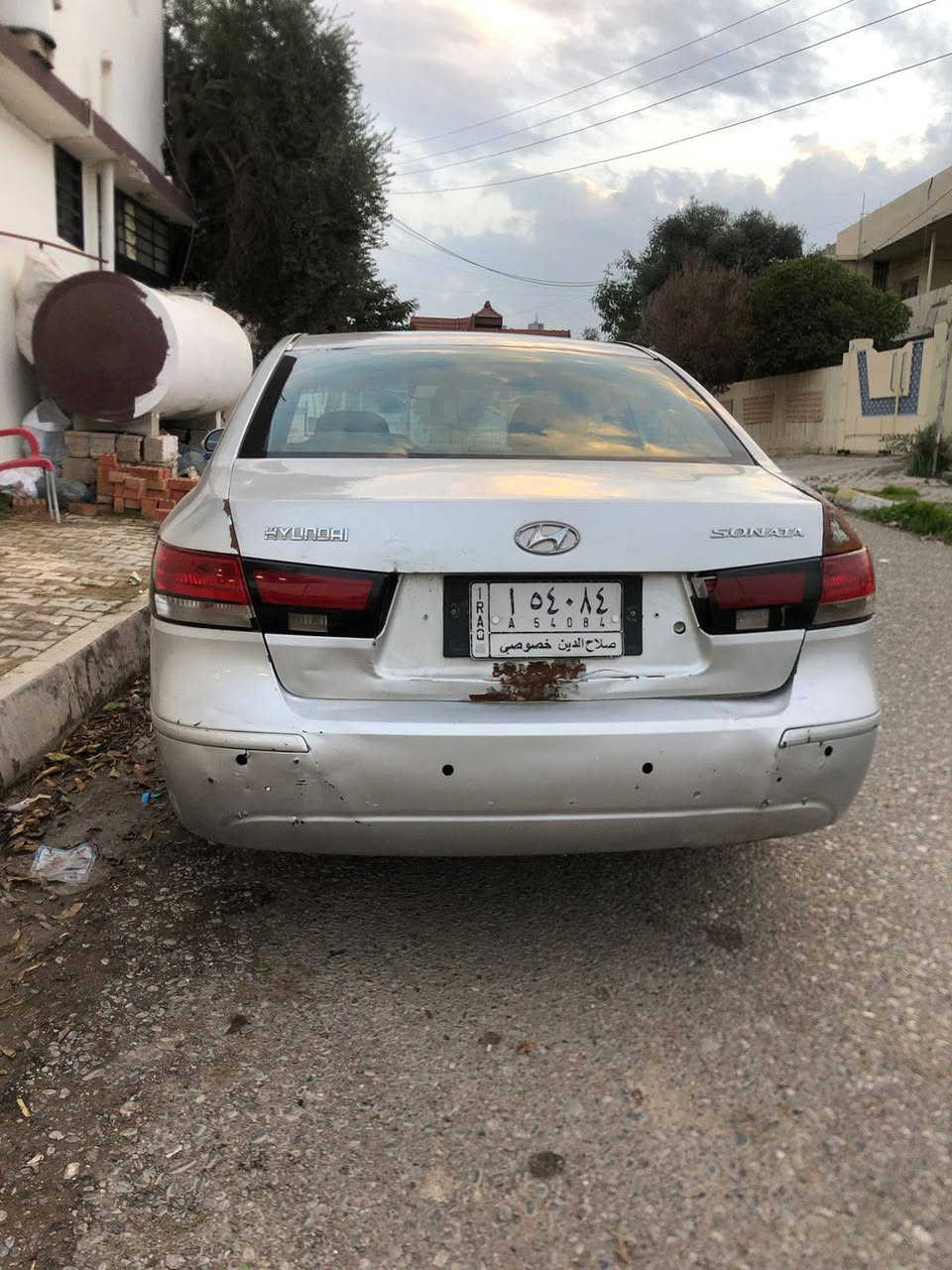 سلام عليكم.. سوناتا للبيع موديل 2010 محرك 2000صبغ عام صدر ٧٠٪ضرر مبدل جاملغ امام وضربه ب الجنطه رقم مسعر ٨٥وبيه مجال رقم الموباي ‏‪0783 735 6566‬‏
