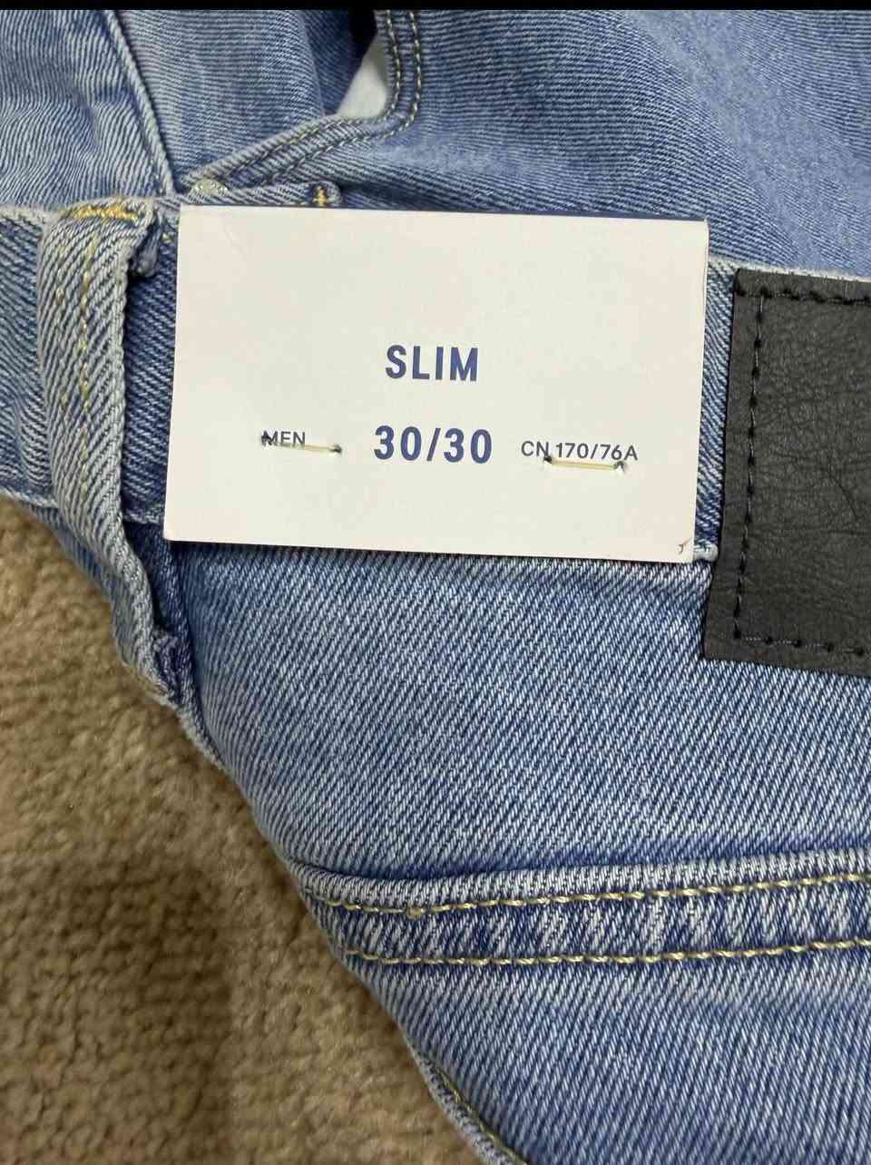 دوو پانتۆلی H&m و جووتێک کاله
هەردوکی تازەو بەکارنەهاتوون سایز و رەقەمیان لەسەرە.. هەرکەس موشتەری بوو خۆی نرخێکی مەعقول دابنێ و پیرۆزی بێت السليمانية, العراق


**إذا كنت صاحب هذا الإعلان وتريد حذفه لأي سبب، رجاءا أرسل رسالة إلى الدعم الفني**