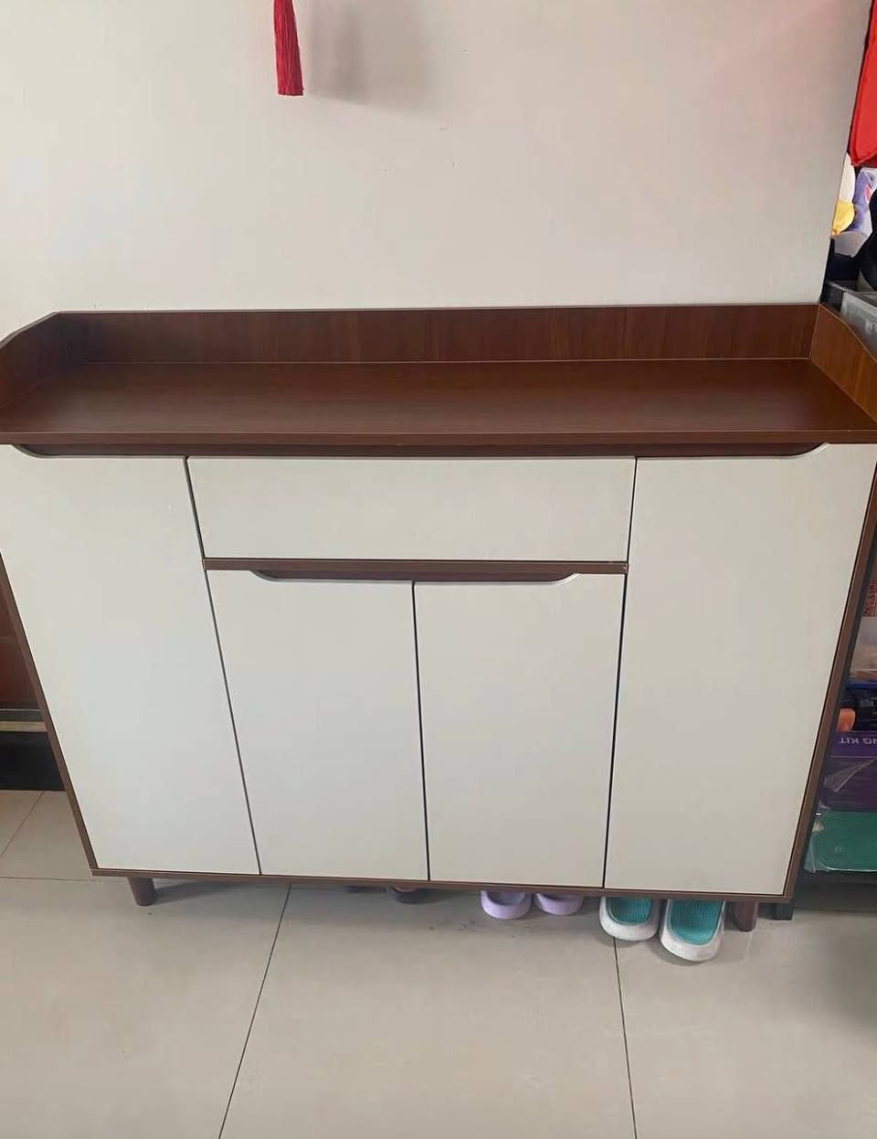 عرض لفتره محدوده 💥💥💥
وفرنالكم خزانة الاحذيه الخشبيه مزودة بأرفف متعددة مصنوع من الخشب متين عالي الجوده ومساحة تخزين واسعه💥
المعني يتواصل معي والتوصيل لجميع مناطق الضفه والقدس والداخل 🚗


**إذا كنت صاحب هذا الإعلان وتريد حذفه لأي سبب، رجاءا أرسل رسالة إلى الدعم الفني**