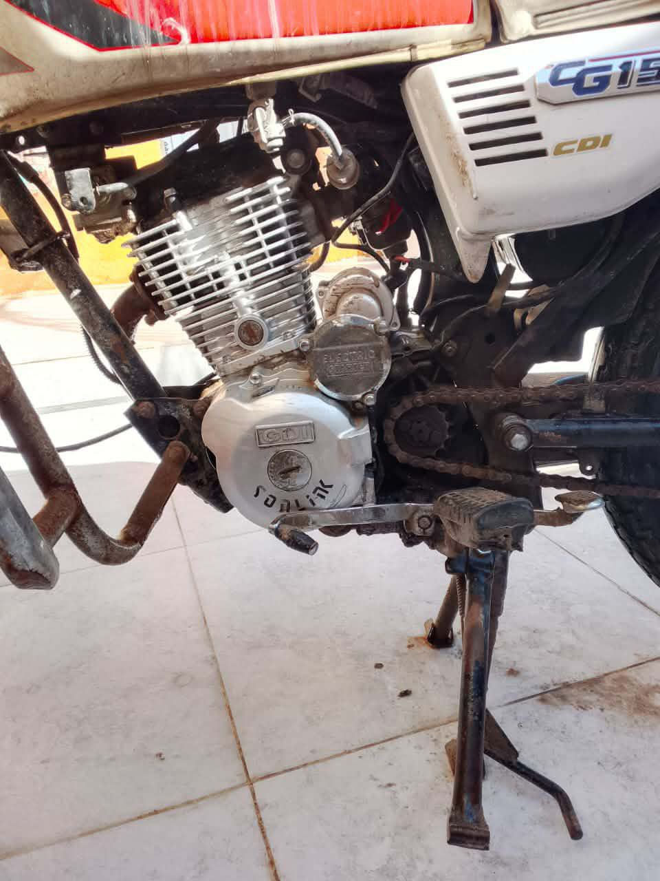 ايراني 5 گير نضافة بلصور بس ويل بدلت خلفي صار لونة احمر دهن كل اسبوع تبديل كلشي كامل بيها تشتغل نگرة سلف قيم وخذ


**إذا كنت صاحب هذا الإعلان وتريد حذفه لأي سبب، رجاءا أرسل رسالة إلى الدعم الفني**