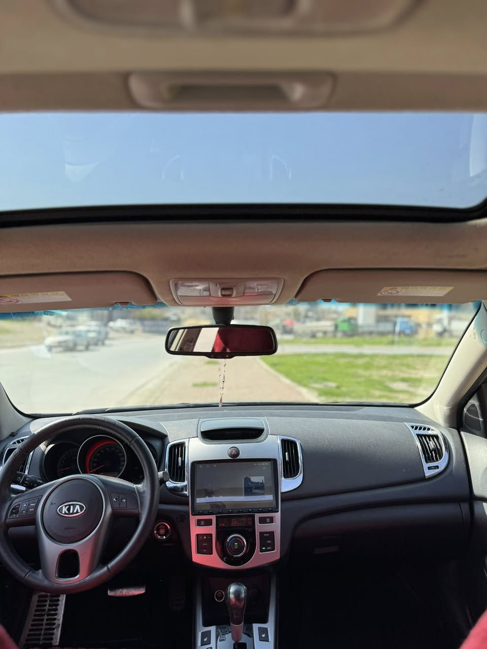 ‎ فرۆشتن و گۆڕینەوە
‎کیا سیراتۆ ٢٠١٠ بڕاوە قەپات مواسەفات لۆک
‎کامل مەسرەف کراوە
‎سڵاید
‎ئیکۆ
‎بەسمە
‎دەرگا بەسمە
‎سوکان ڤۆلیۆم
‎شاشە و کامیرای بۆ دانراوە
‎ئاوێنە ئیشارەت
‎تەبرید سارد و گەرم مەزبوت
‎گێر ئۆتۆماتیک و عادی
‎مەکینە بیلاد ئاڤانتی بەنزین زۆرکەم ئەخوا
‎تازە ڕۆنی مۆتڵی تێکراوە
‎ئەنتی فریزی تیایە
‎تاقم تایە و بانسی تازە گۆڕاوە
‎جامی پێش و دوای هەڵگیراوە
‎چوار جام کارەبایی
‎سەقفی بەشەرت
‎١٤٦ هەزار ڕۆشتوە
‎سعری ٥٤ وەرەقە و مەجال
‎شوێن سلێمانی


**إذا كنت صاحب هذا الإعلان وتريد حذفه لأي سبب، رجاءا أرسل رسالة إلى الدعم الفني**