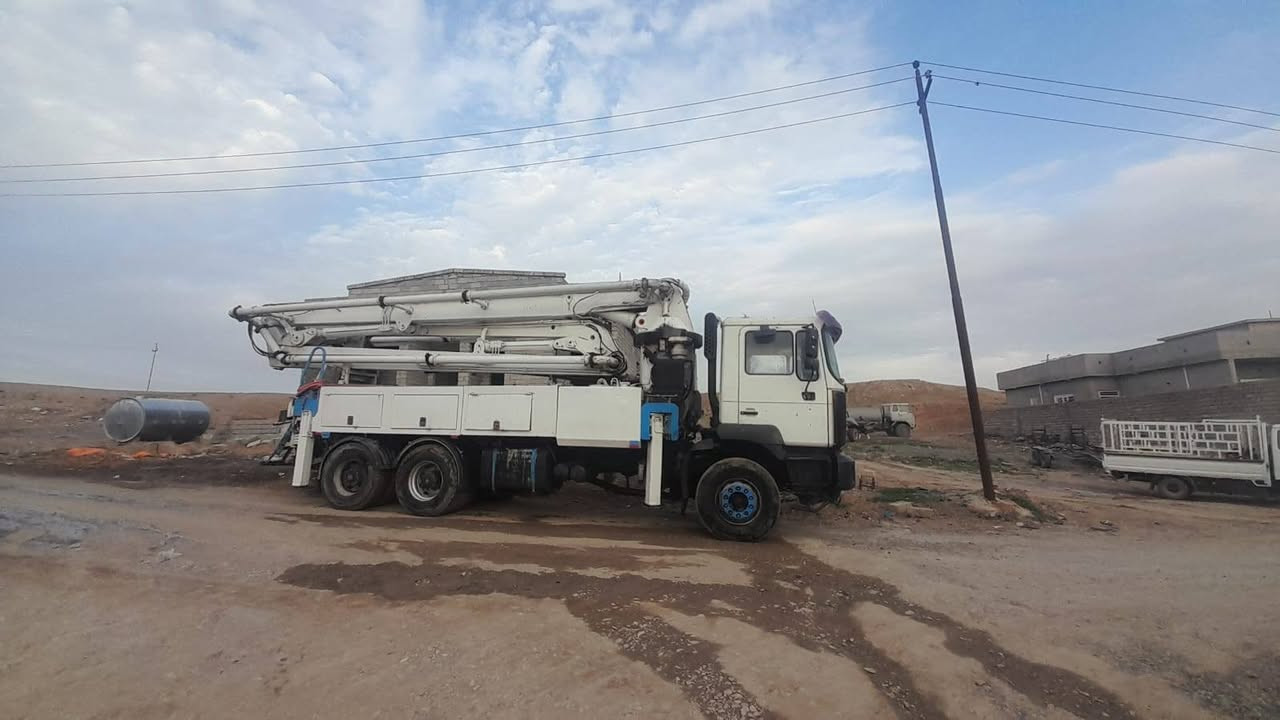 للبيع 2003 حجم 34 شوينك شوط طويل وربل 200 تعشيقة طاب گير محولة مضخات 107 باقي التفاصيل وات ساب 
***********
