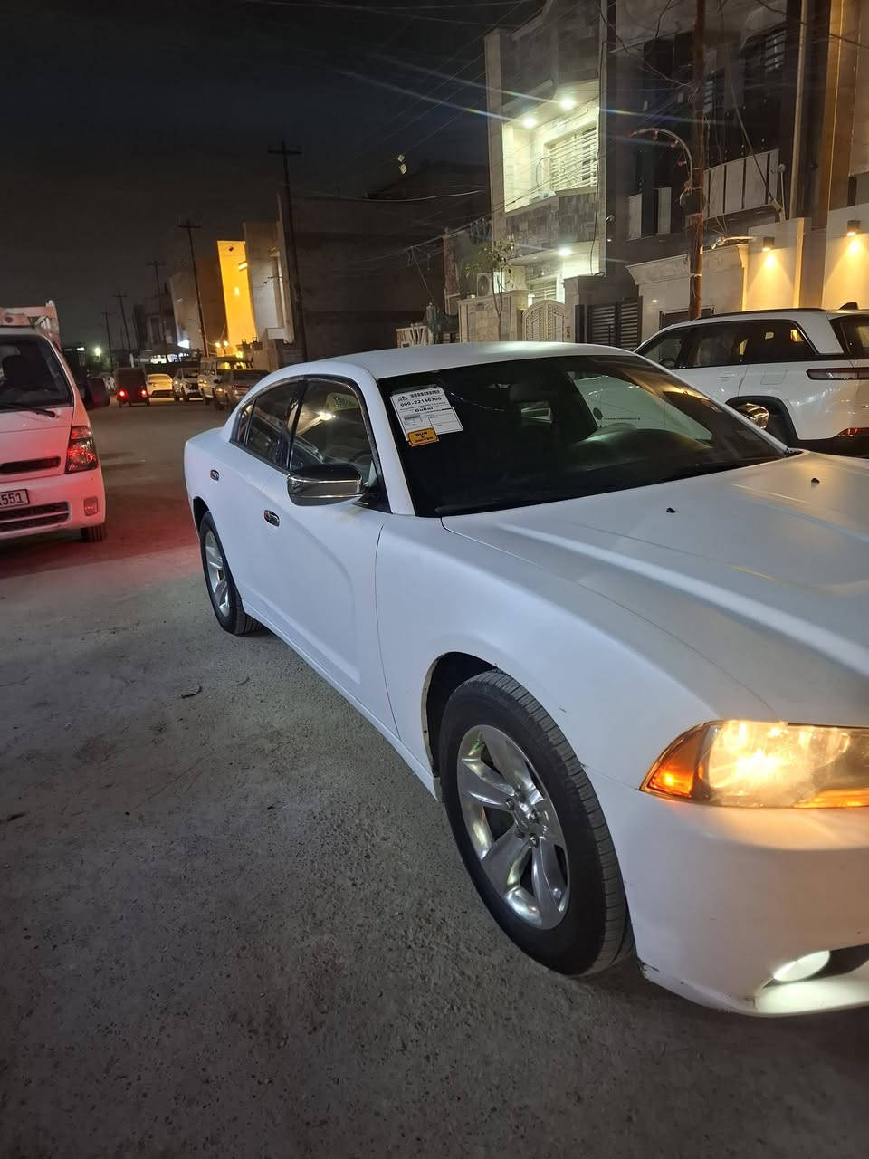 جارجر موديل 12  حادثها جاملغ وباب يمنه
ابيع صبغ حزام السياره كلشي بيها جديد 
مكينه+كير+اكسل+صدر+تانكي+ عربانه خلفيه+ تخم تاير+ لايت زنون+ غرفه جديده +ويل كب كروم كلهن جدد. شرط رقم اربيل تريد تحويل تريد وكاله اني حاضر.سعرها ١٢٠ ورقه 
*********** واتساب موجود سياره مكانها بغداد
