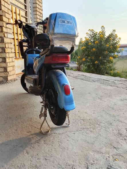 السلام عليكم،🙋 دراجه شحن للبيع موديل 23 دراجه ما ماشيه
بصمتين +تشغيل عن بعد فول مواصفات السرعه 50 نقصه بس تأير خلفي.السعر 175 بغداد جسر ديالى ✨
***********
