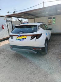 الموديل خليجي2023 بأسمي . سعر 200 وبيه مجال  . اللون : ابيض . لون الدا...