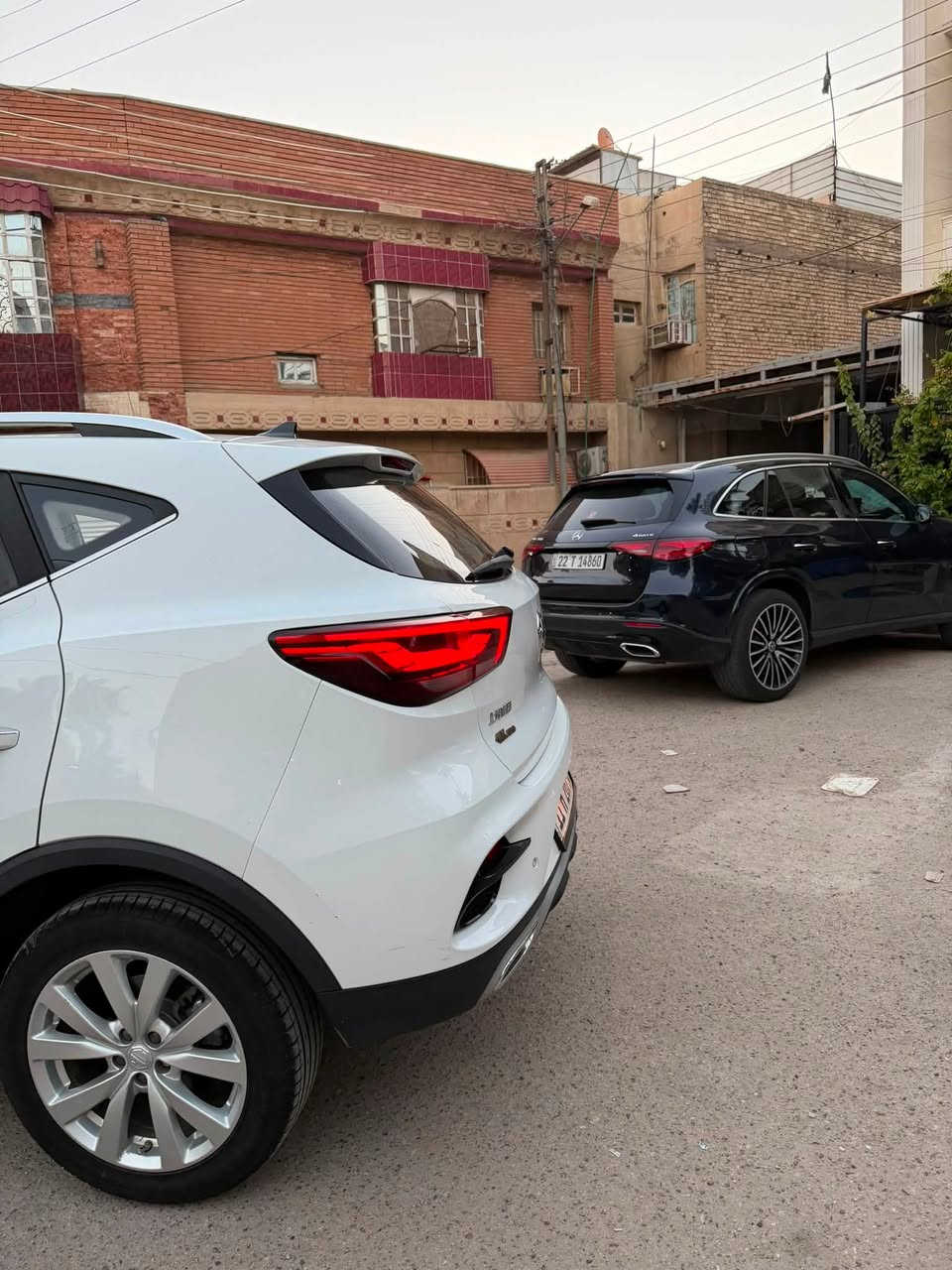بسم الله توكلنا على الله
ام جي  zs غنيه عن التعريف اثبتت جدارته اعتماديه فوول مواصفات ١/١ خليجي باسمي سنويه مجدده لل ٣١رقم جديد دولي هزه جديده
مواصفات السياره
بنراما
بصمه
شاشه ايباد
تحكمات استرين كروز سرعه
 داخل جلد اصلي 
دشبول جلد مطعم كاربون فايبر+ تطعيمات بيانو بلاك
حساسات خلفيه كامره
لايت زنون+ بك لايت هالوجين
صدره جديد تايرات تخم جديد
سياره نضيفه احله من الصور
ملاحضات( بنيد صبغ + جاملغ صبع)
بدون دواخل بدون ايرباك
السعر المطلوب 105
***********
بغداد
