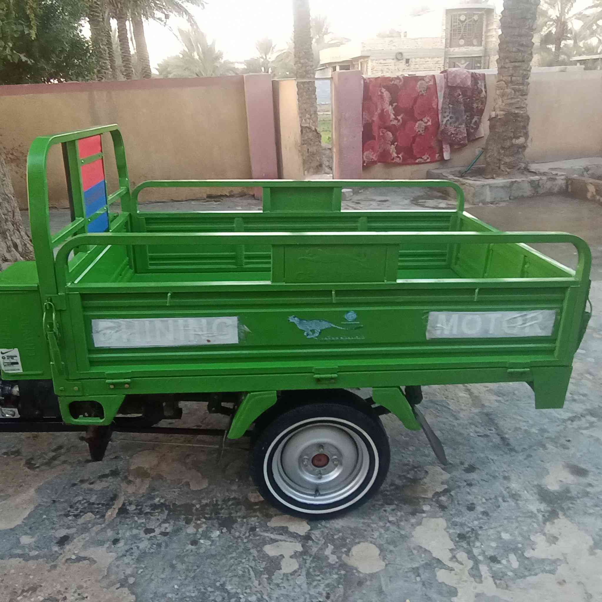 السلام عليكم ستوته للبيع اوراق اصوليه وكيلها بلال كمرك متفوع ورقت الوكيل موجوده ستوته عله وضع الشركه نضافه فول كهربائيات شغاله المكان قرب شركه الرنه الشراي يجي خاص أو يتصل أو يدلل ***********
