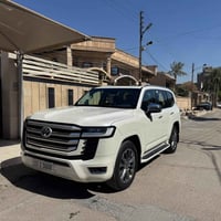 لاندكروز 2022 ساز ضمان الوكالة  ماشية 37,000 كيلومتر مغلفة PPF من الزي...